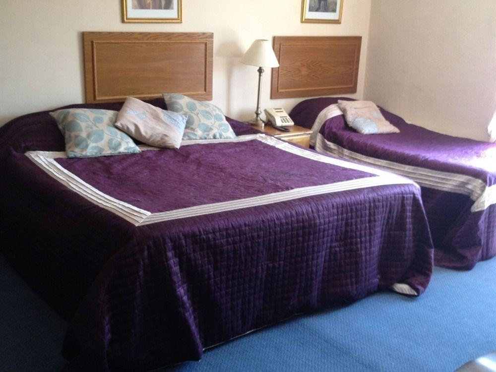 Stukeleys Hotel Great Stukeley Экстерьер фото
